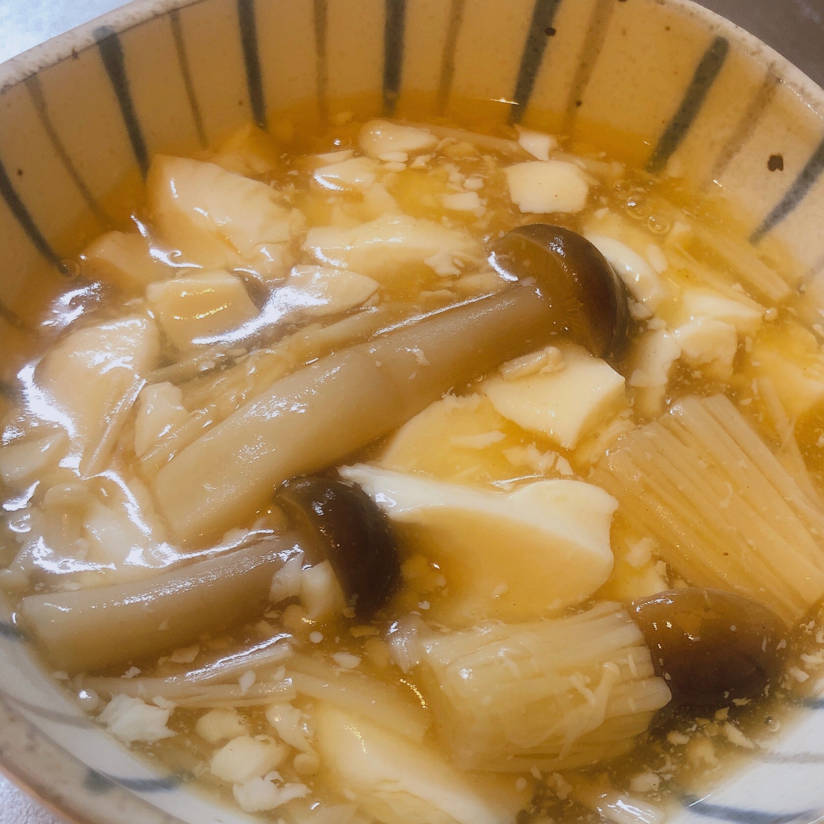 癒されます♡豆腐ときのこの、とろとろスープ♡