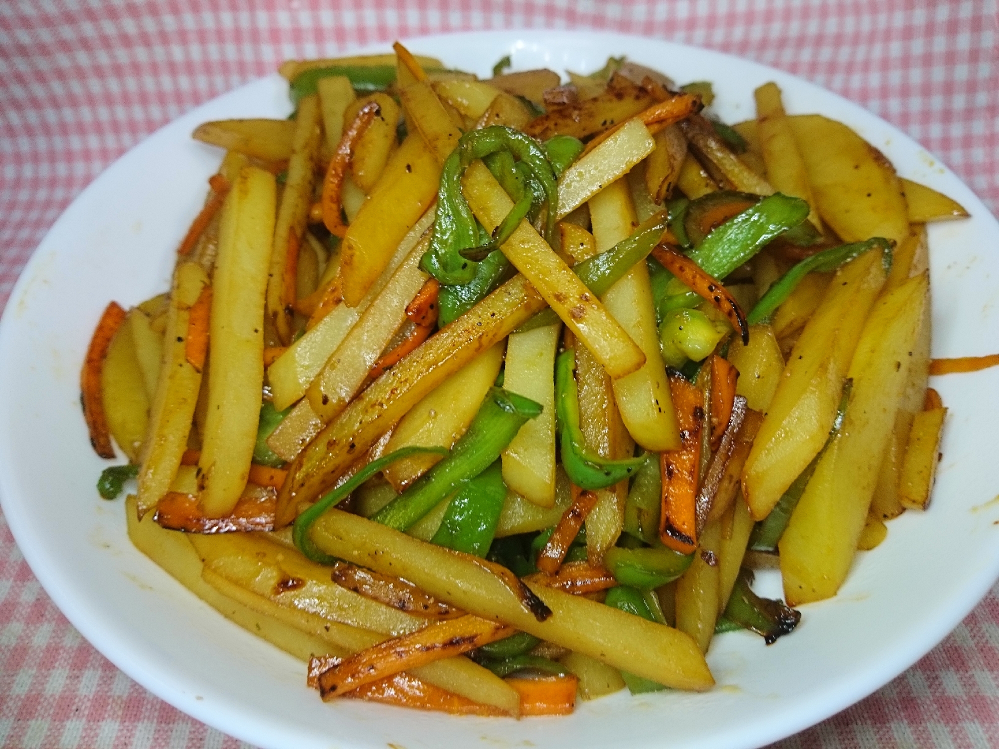 じゃがいもとピーマンのオイスターソース炒め レシピ・作り方 By あやめぇ｜楽天レシピ