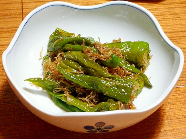 甘長唐辛子とじゃこのたいたん 万願寺でも伏見でも レシピ 作り方 By ヒツジの国 楽天レシピ