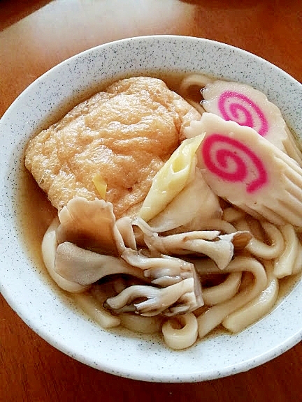 揚げの中にお餅を入れて ボリュウーム満点力うどん レシピ 作り方 By れいちゃっ 楽天レシピ