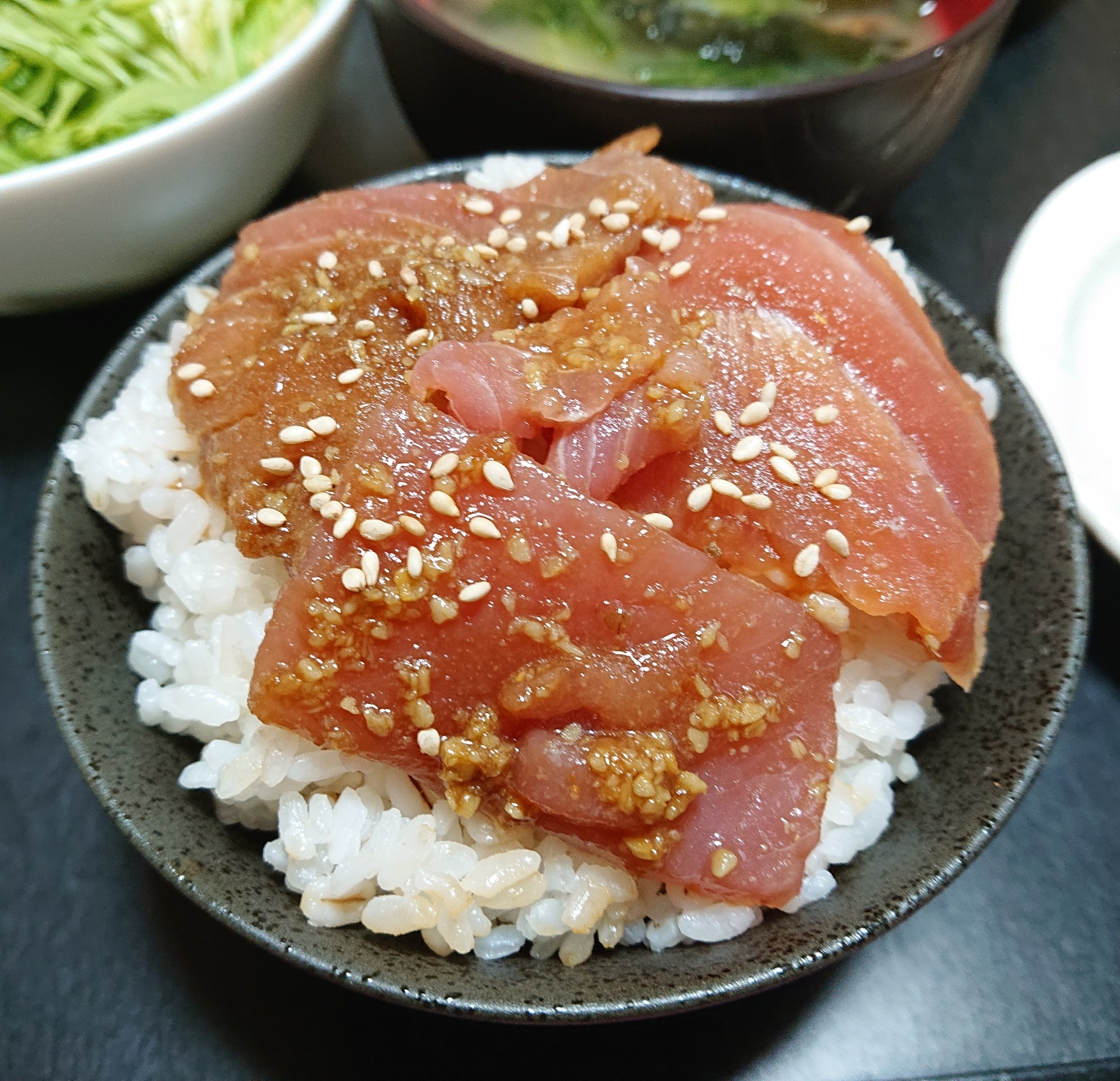 赤い彗星☆マグロのわさび漬けご飯