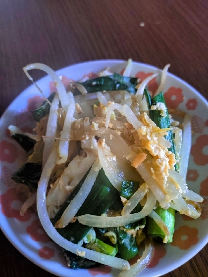 モヤシと玉ねぎのシャキシャキ卵とじ炒め