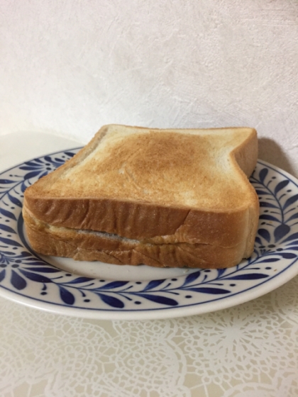 パスコのCMのカレーパン、食べてみたかったんです∩(´∀｀)∩ﾜｧｲ♪
○熟食パンで作りましたよ！パンはサクッ！中から熱々のカレーが出てきて、めちゃ旨でした❣️