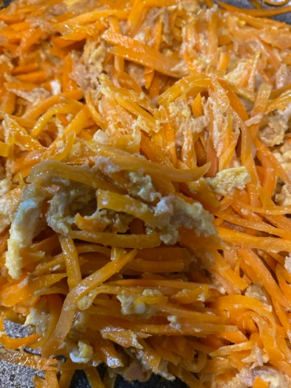 めんつゆで簡単！子供もパクパクにんじんツナ玉炒め♡