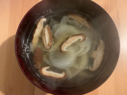 椎茸と玉ねぎのスープ