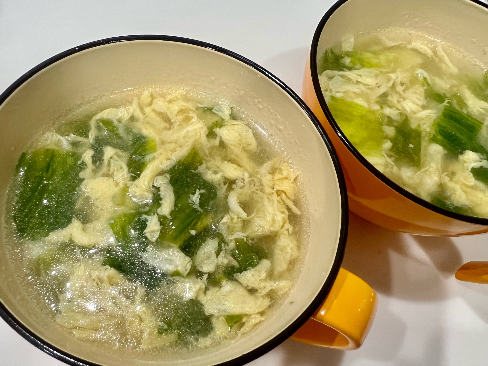 【簡単】レタスととろみ卵のスープ