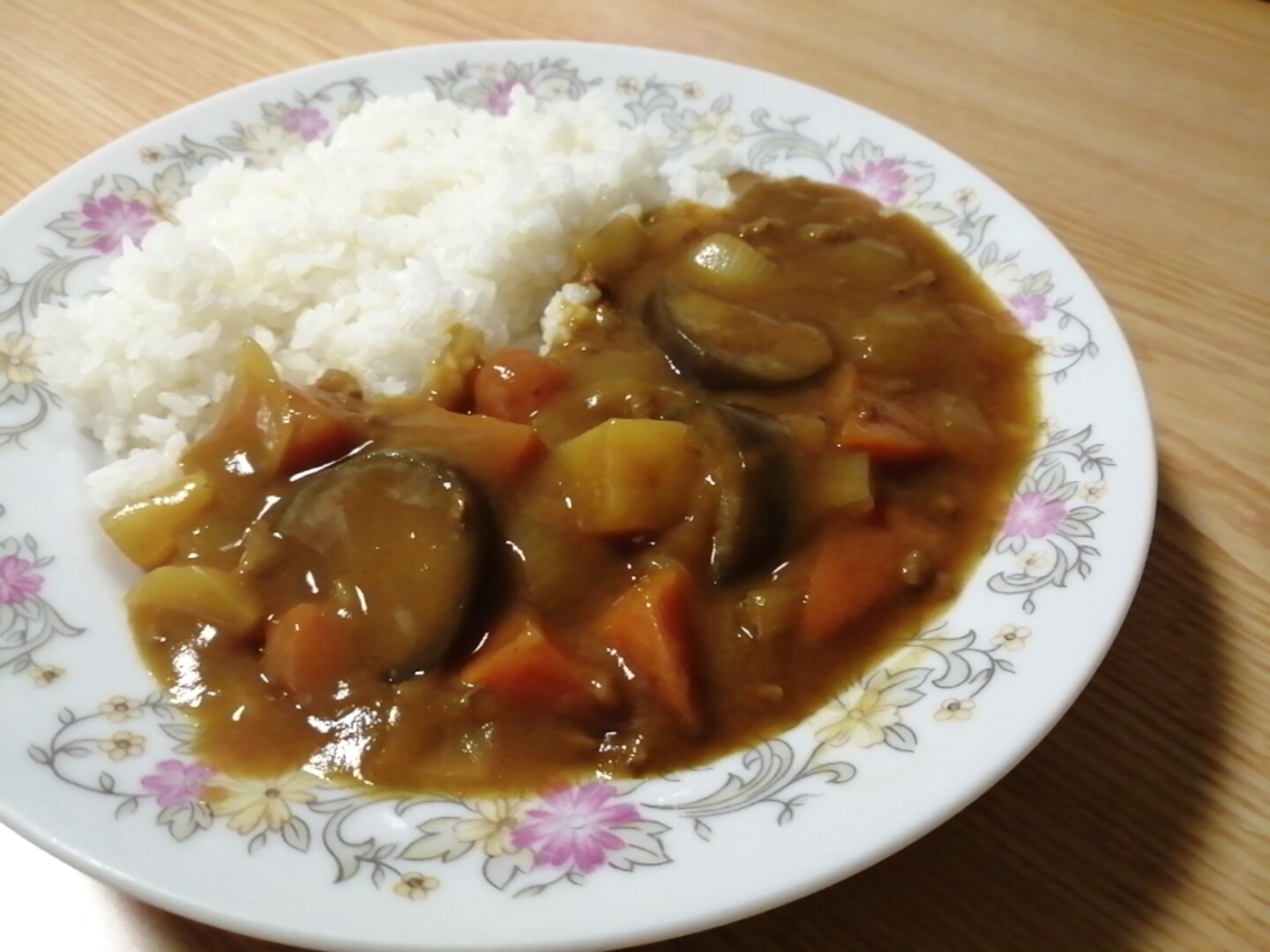 合い挽き肉となすのカレー