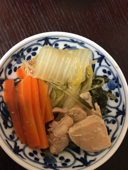 骨付き鶏と水菜と豆腐の煮物