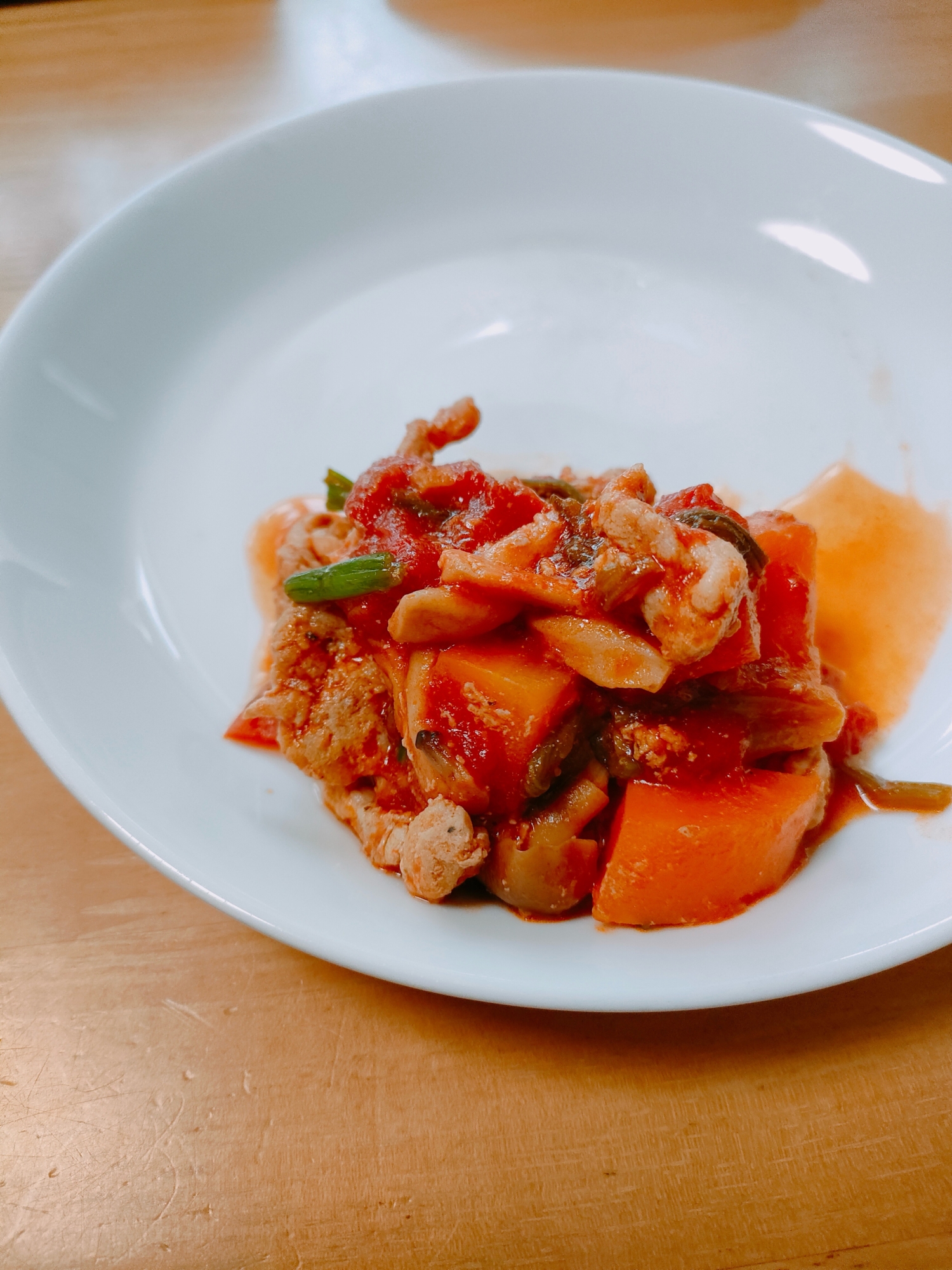 豚肉とアスパラガスのトマト煮