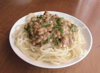 納豆とおくらのさっぱりポン酢パスタ