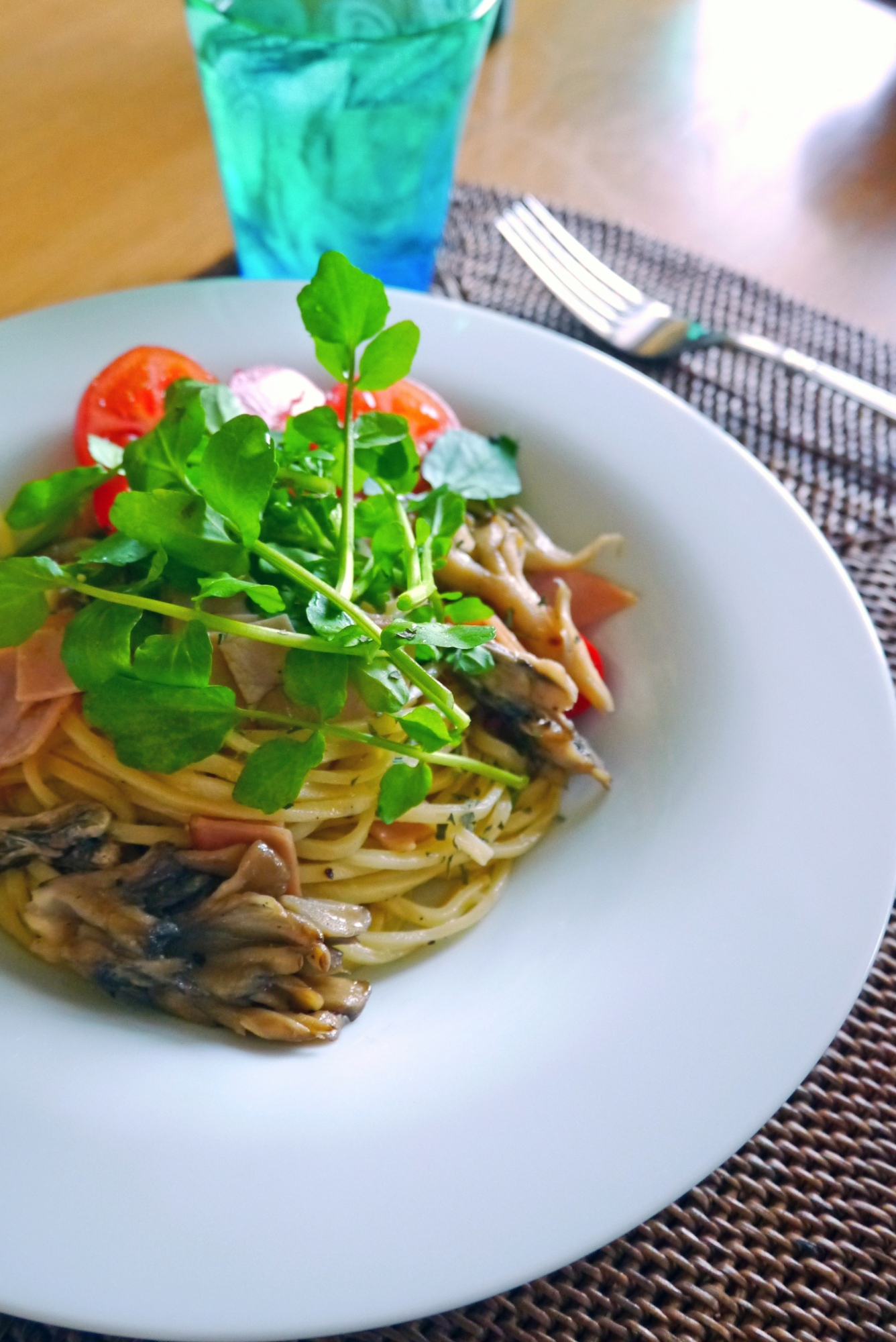 ベーコンと舞茸のパスタ