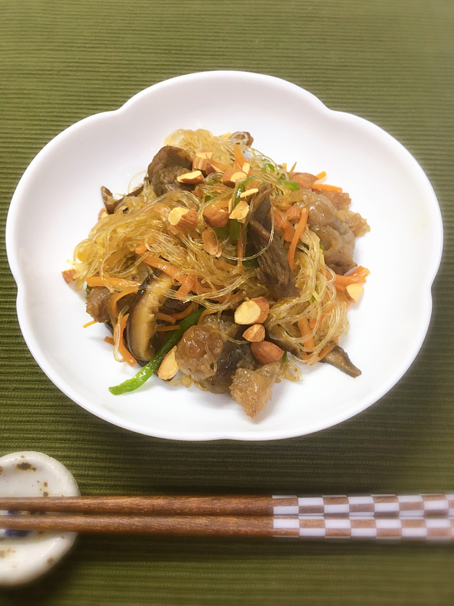 牛すじ肉と春雨のプルコギ風♪