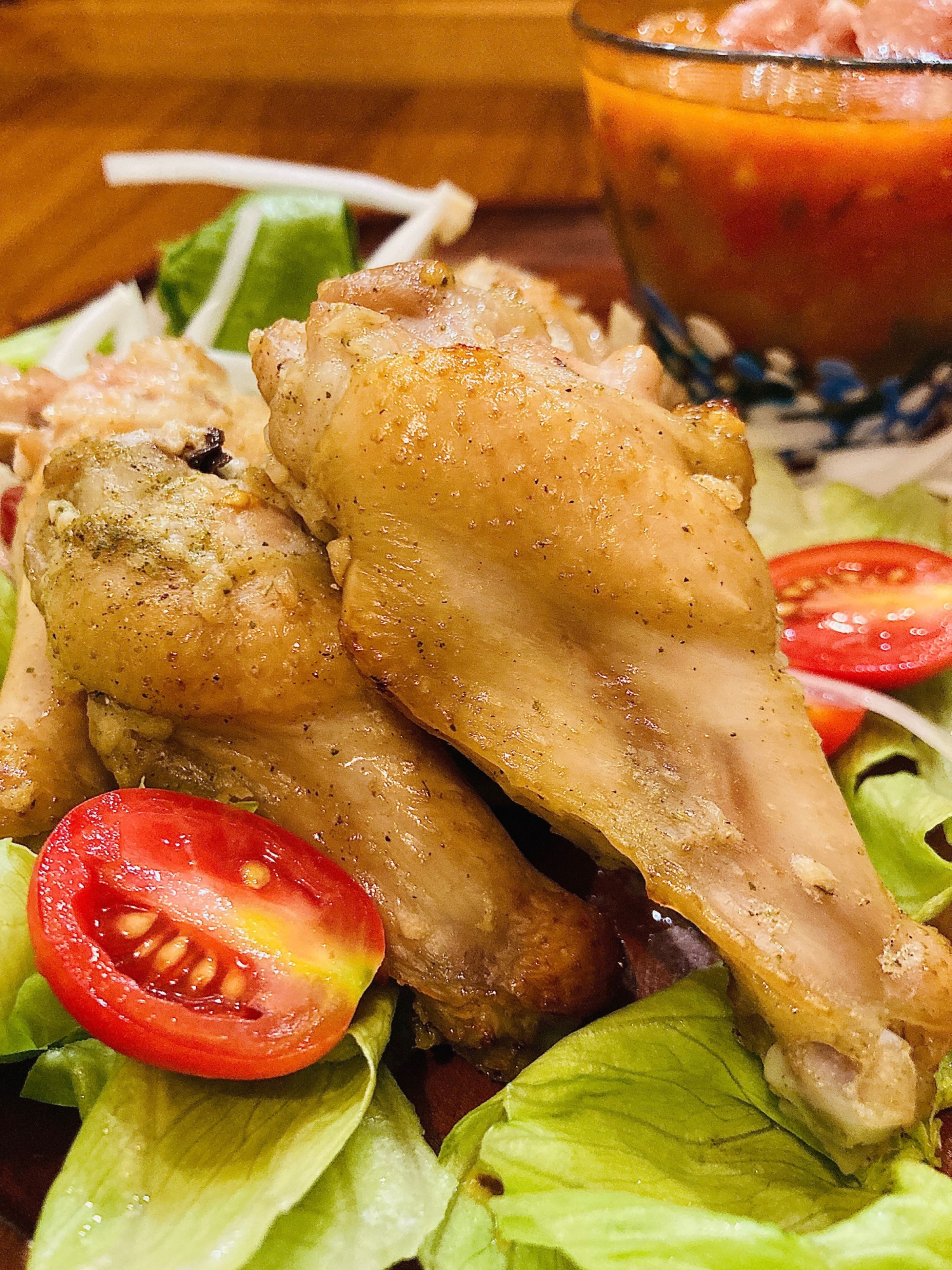 塩麹でつけ置き!柔らか、フワッとハーブチキン!