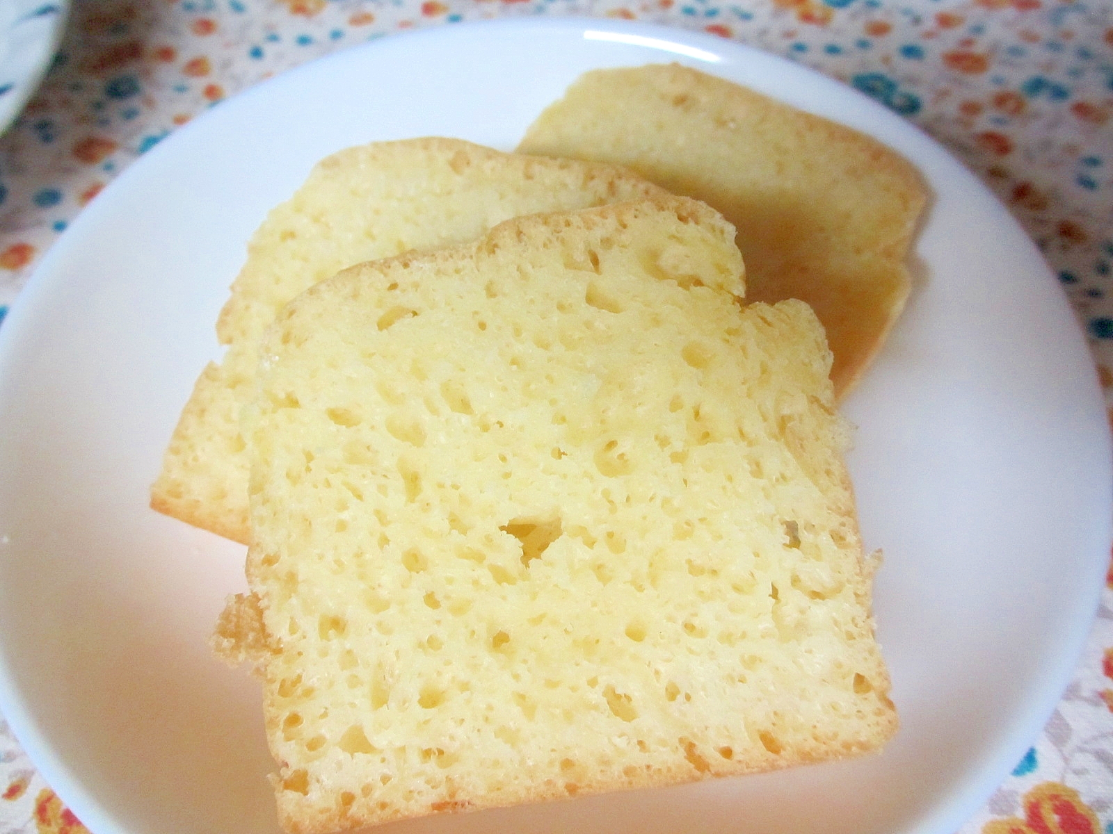 食パン代わりに具なしのケークサレ