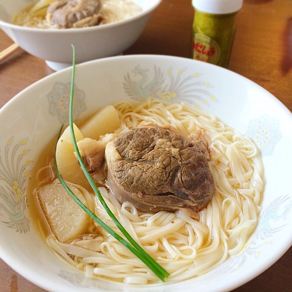 牛スネ肉と大根の柔らか煮込みスープ＊柚子胡椒風味