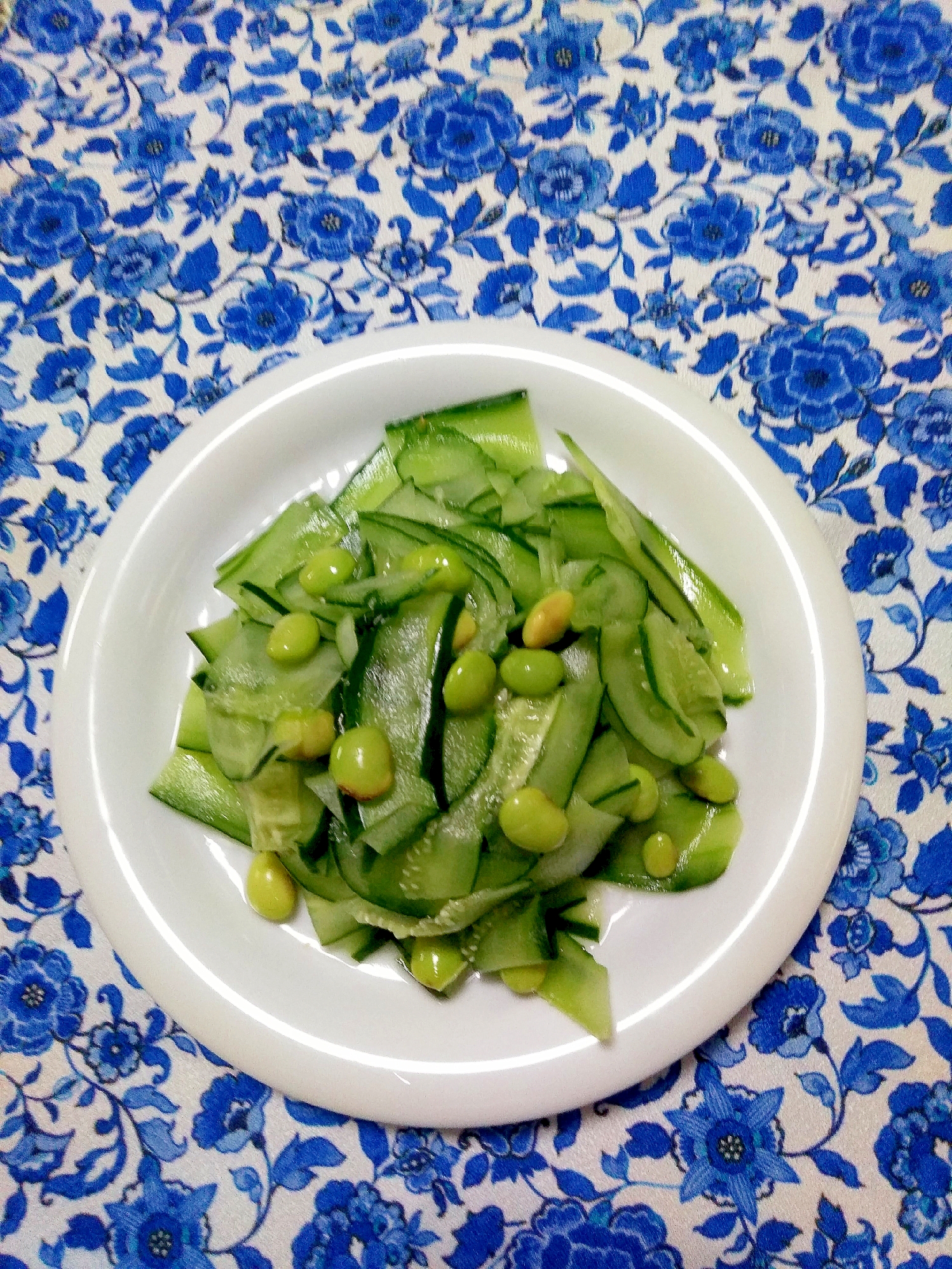 ピーラーキュウリの枝豆サラダ