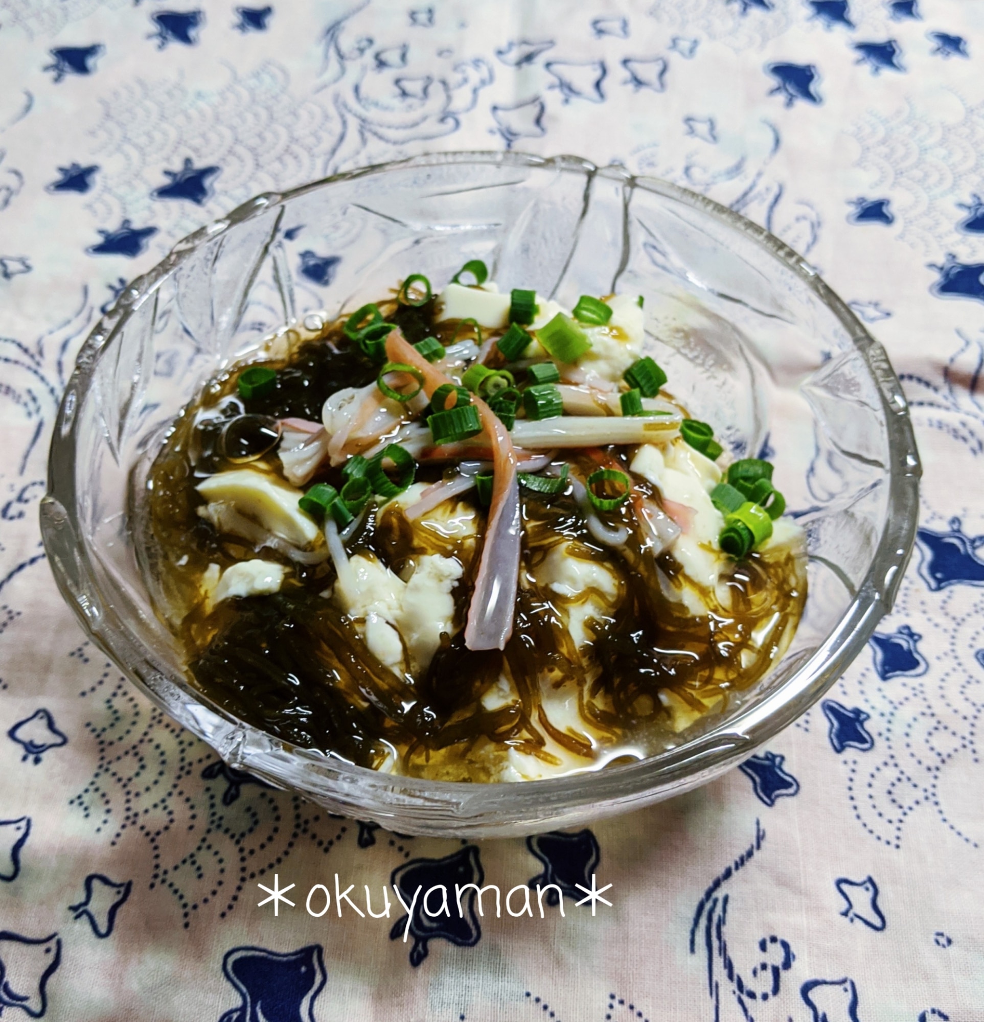 くずし豆腐 〜かにかまと、もずく酢〜 レシピ・作り方 by おくやマん