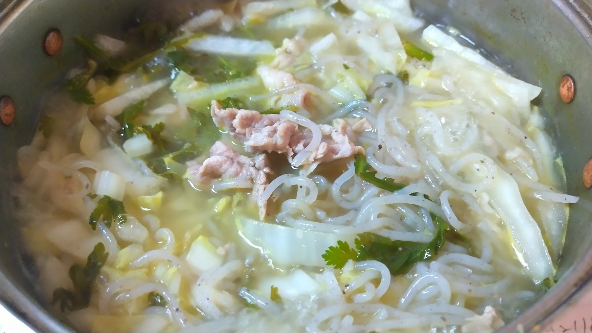 豚肉野菜しらたきシークヮーサー鍋