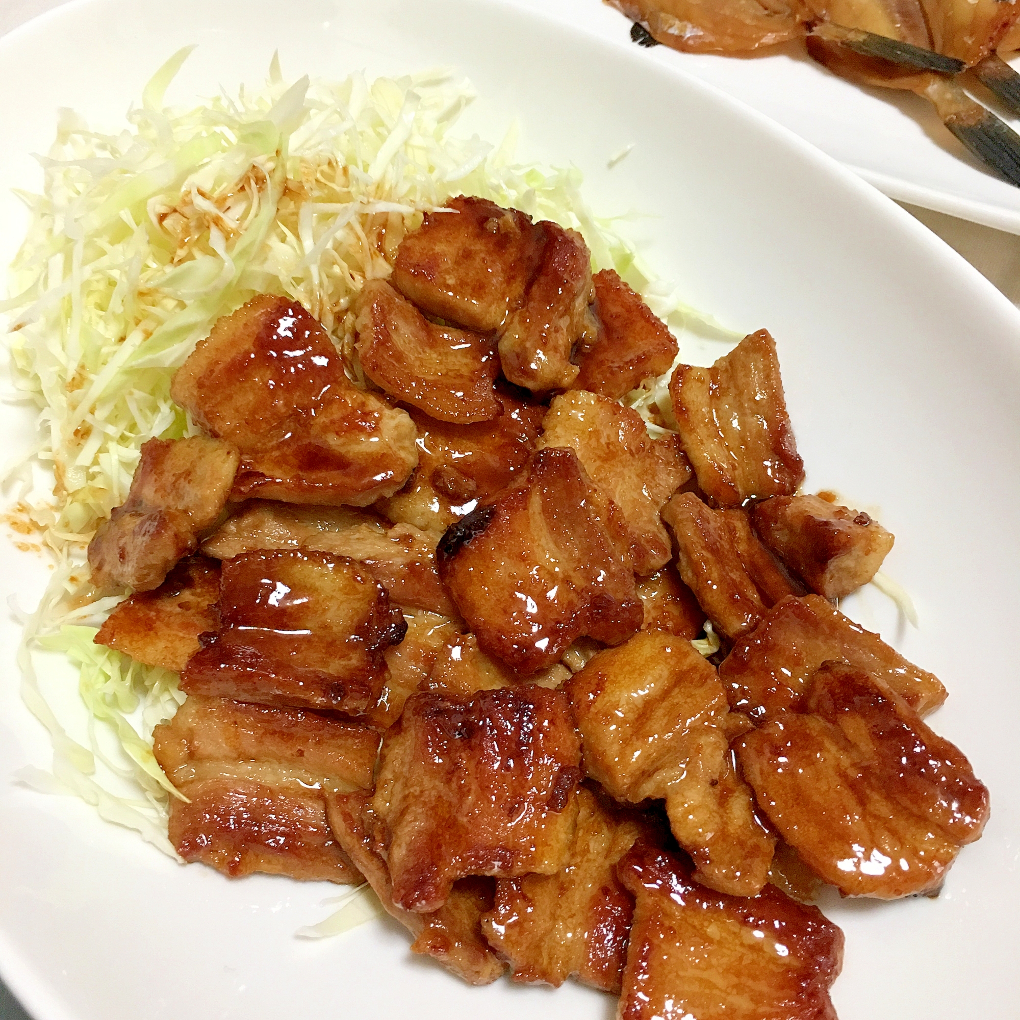 ご飯おかわりっ!豚バラでキャベツもりもり生姜焼き♡