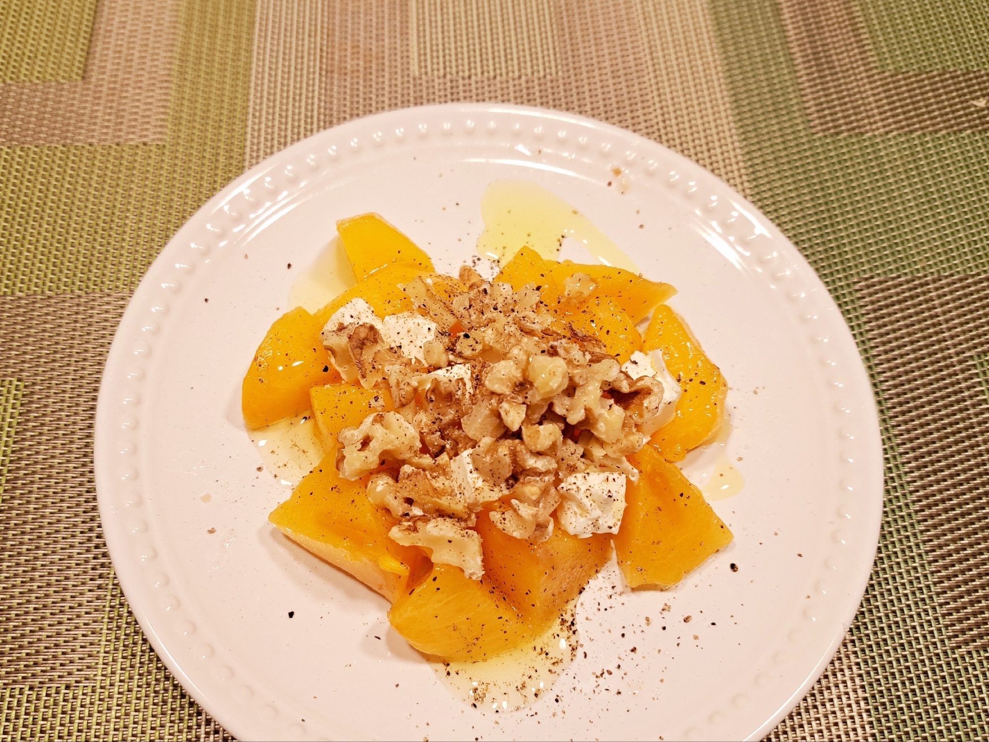 クスクスとクルミのサラダ レシピ