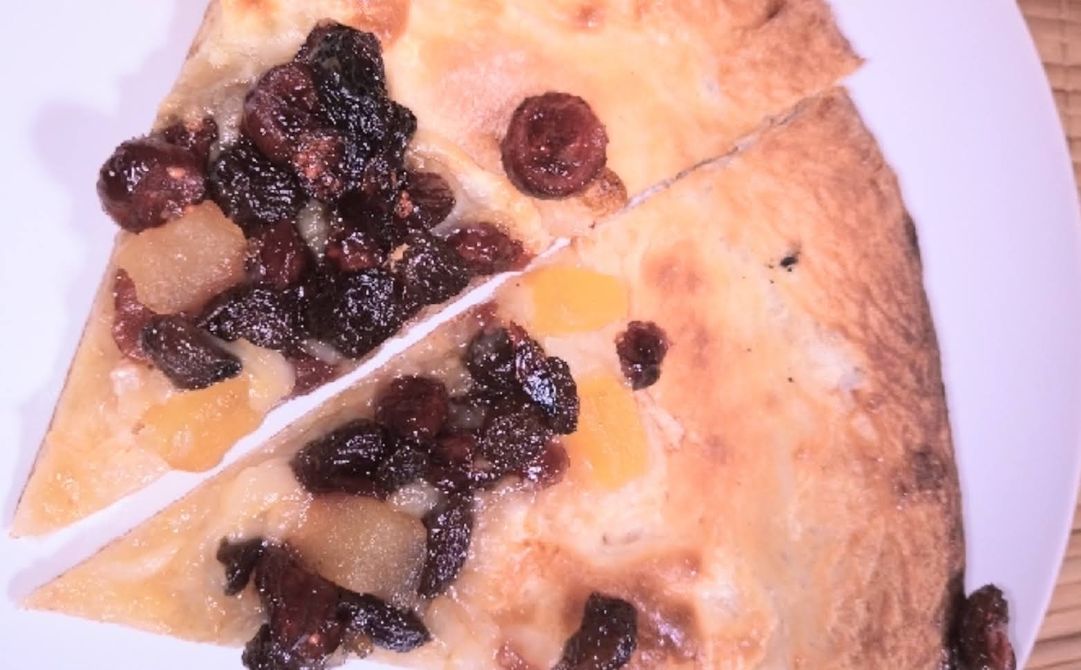 クランベリーと桃 クリームチーズデザートピザ