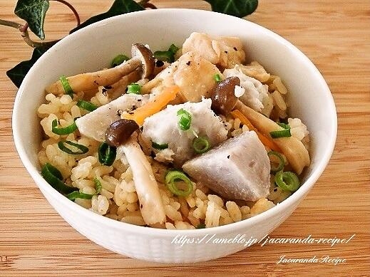 里芋と鶏もも肉の炊き込みご飯