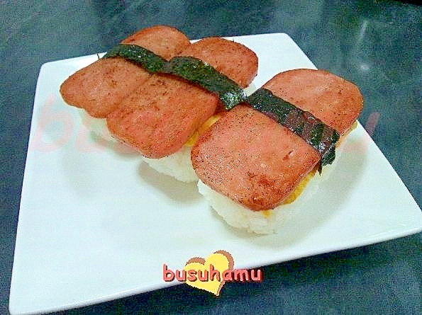 甘めの玉子が美味しい☆スパムおにぎり