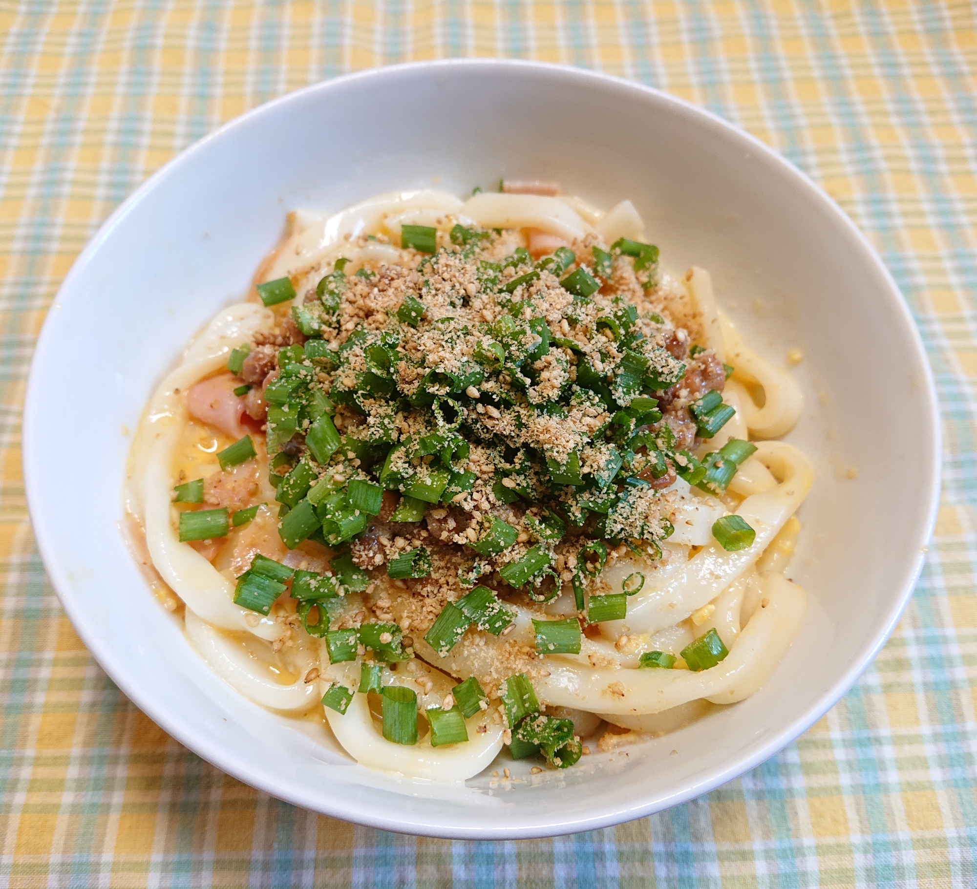 美容&育毛☆サラダチキンと納豆の釜玉うどん