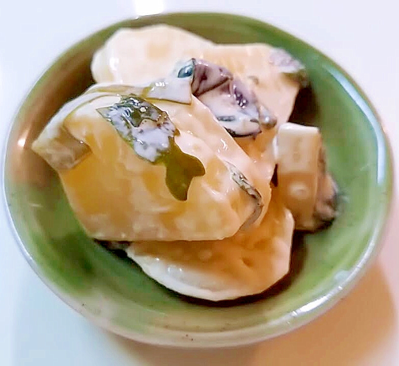 じゃが芋とワカメのワサビ醤油マヨ和え