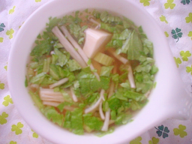 豆腐＆えのき＆セロリの葉でコンソメスープ～☆