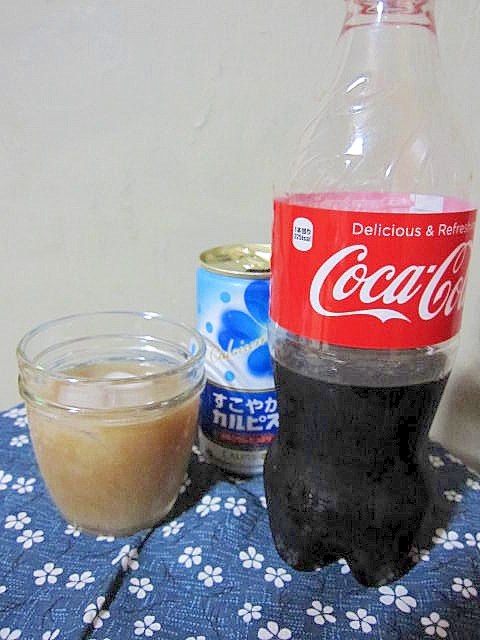 【コカ･コーラ】レモン風味のカルピスコーラ