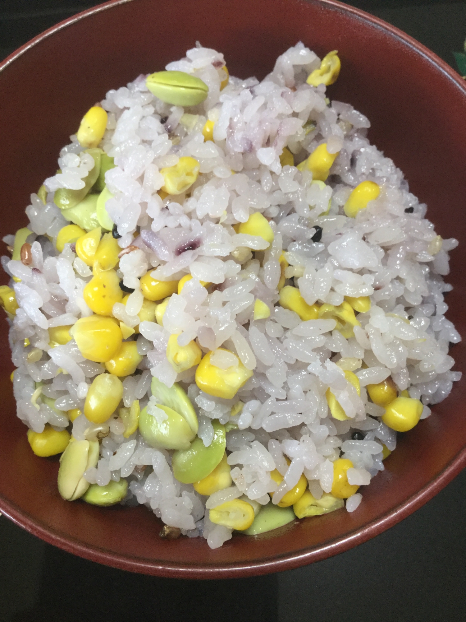 とうもろこしと枝豆の炊き込みご飯