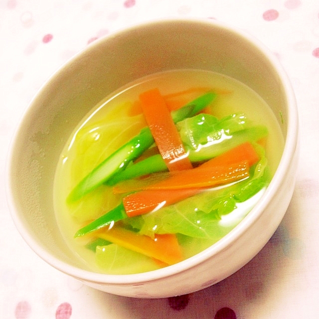 ルクエで下準備♡三種の彩り野菜スープ