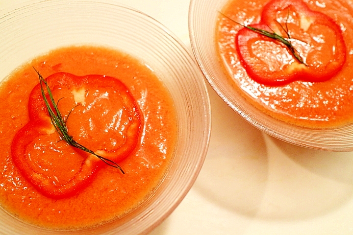 【簡単冷製スープ】トマトとパプリカのガスパチョ