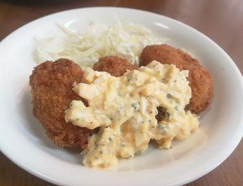 手作りタルタルソースの牡蠣フライ