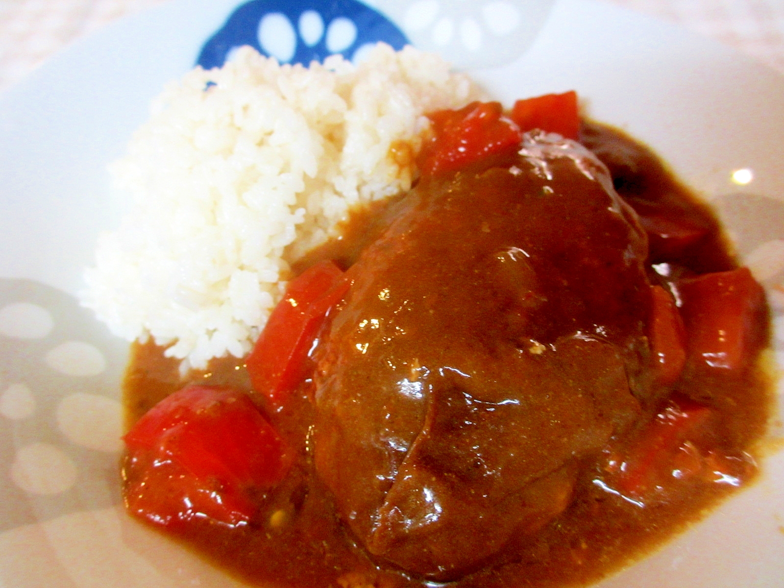 さっぱりトマトのハンバーグカレー