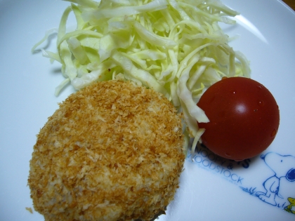 里芋とひき肉の煮物の残りでアレンジしました。見た目コロッケで、カロリーオフが嬉しい!(^^)!