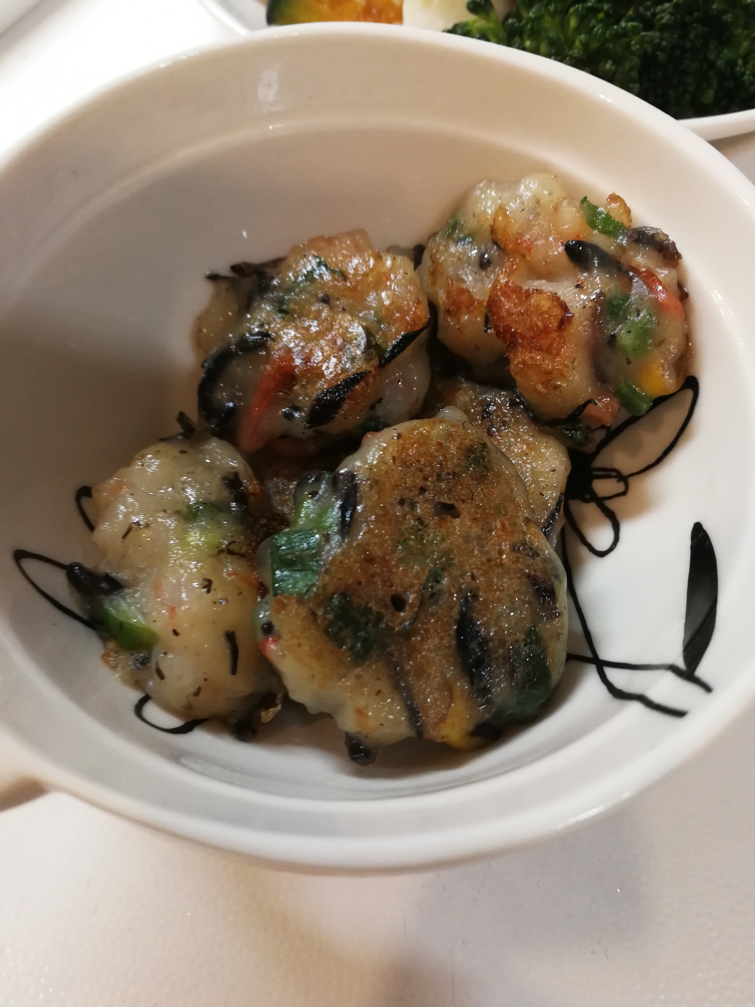 離乳食完了期 えびとひじきの豆腐おやき レシピ 作り方 By やまもり 楽天レシピ 離乳食完了期 えびとひじきの豆腐おやき レシピ 作り方 By やまもり 楽天レシピ