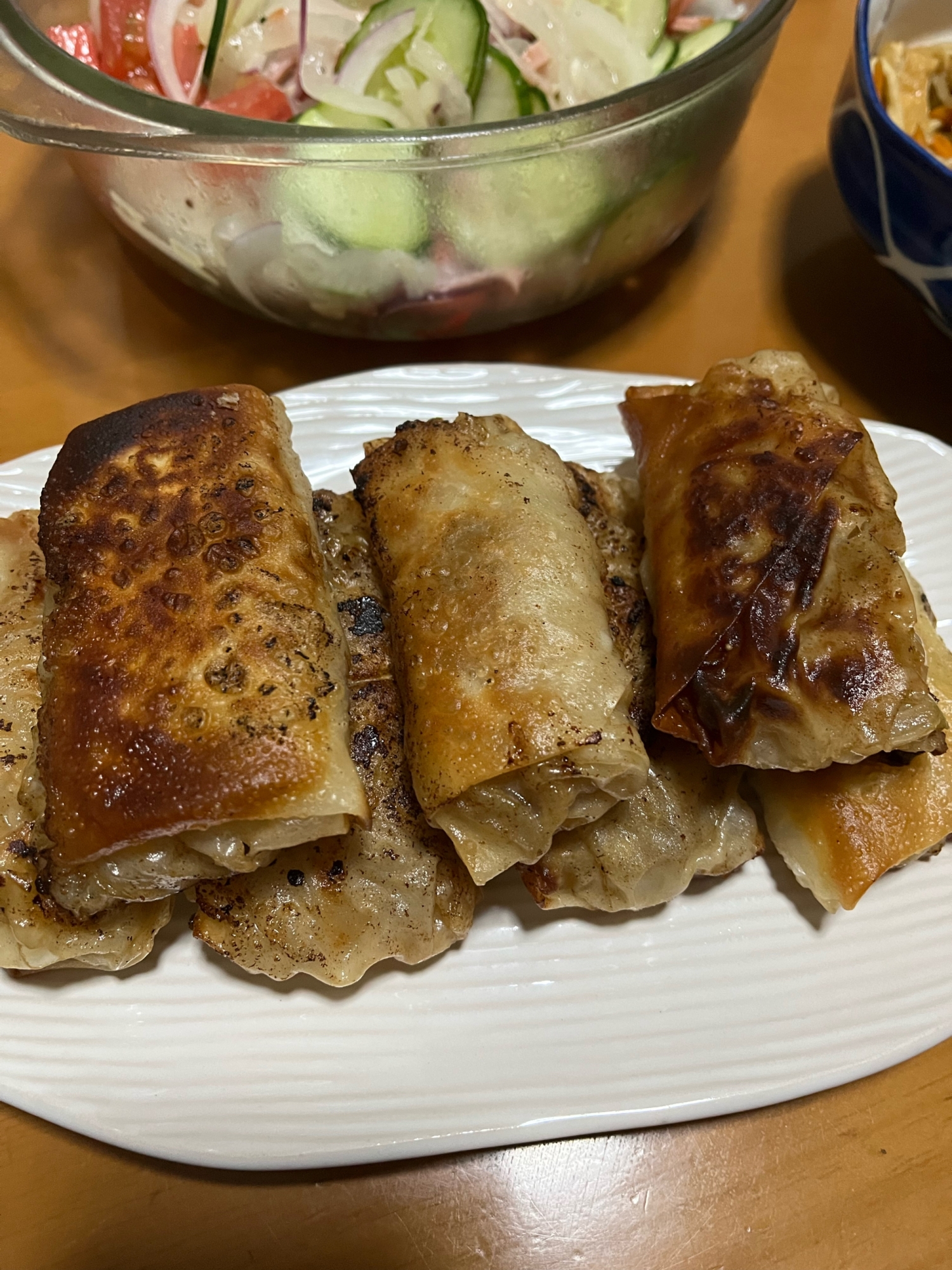 すぐ出来る♬豚こまと玉ねぎの揚げ春巻き