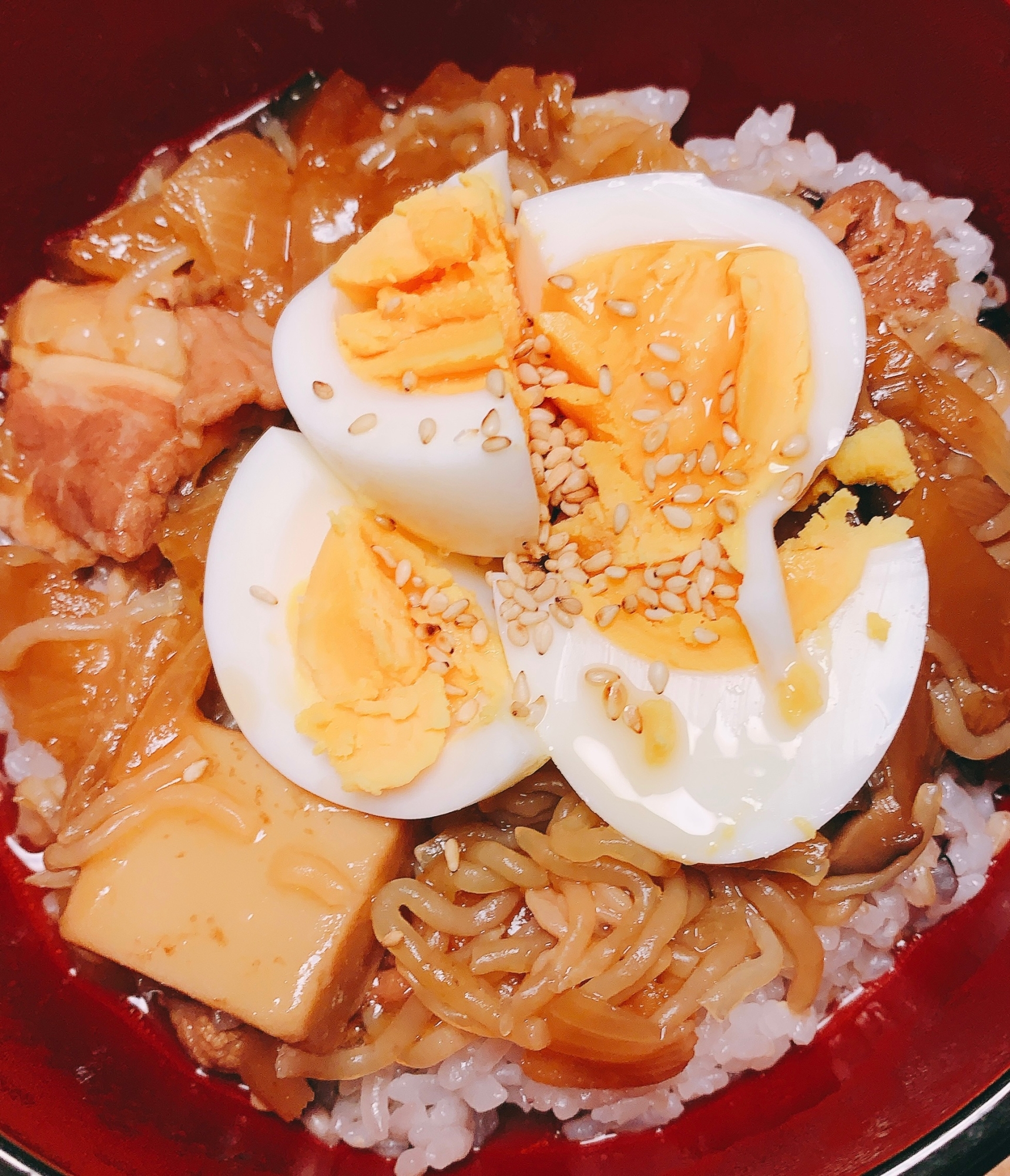 レトルトアレンジ！牛すき焼き卵丼