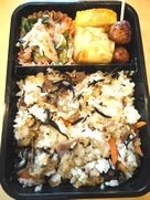 曲げわっぱでスピード弁当９　美味！ひじきの混ぜご飯