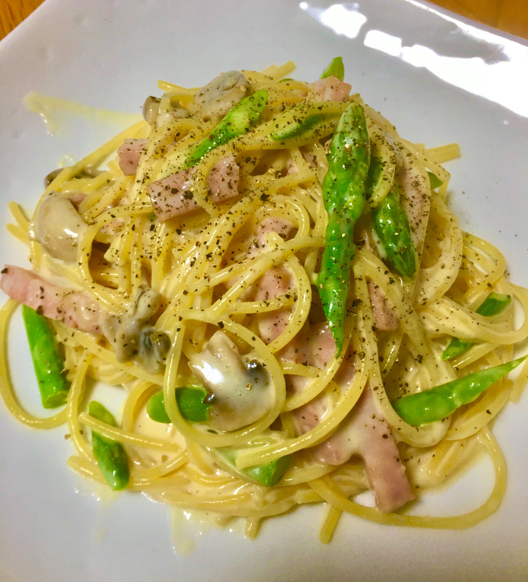 アスパラとベーコンのクリームパスタ！