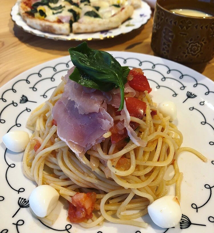 生ハムとミニトマトの冷製パスタ