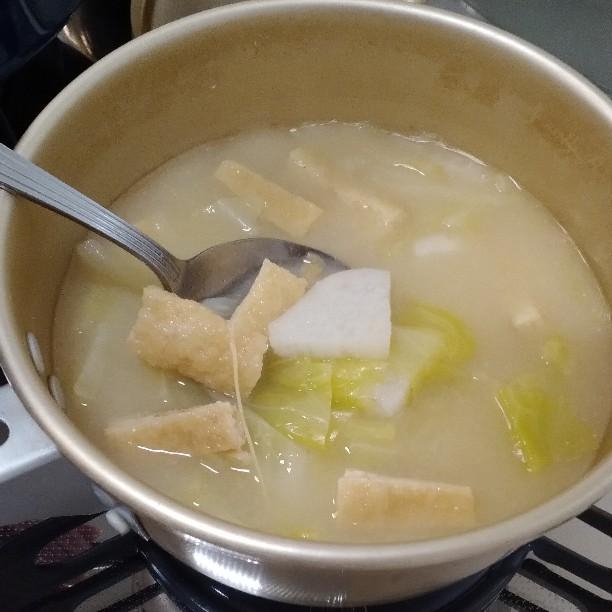 長芋とキャベツと薄あげのお味噌汁