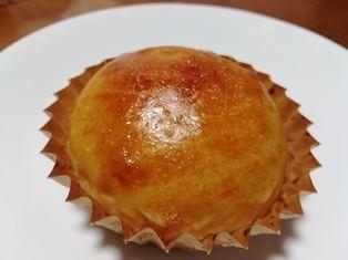 粒ジャムを使って塩キャラメルパン