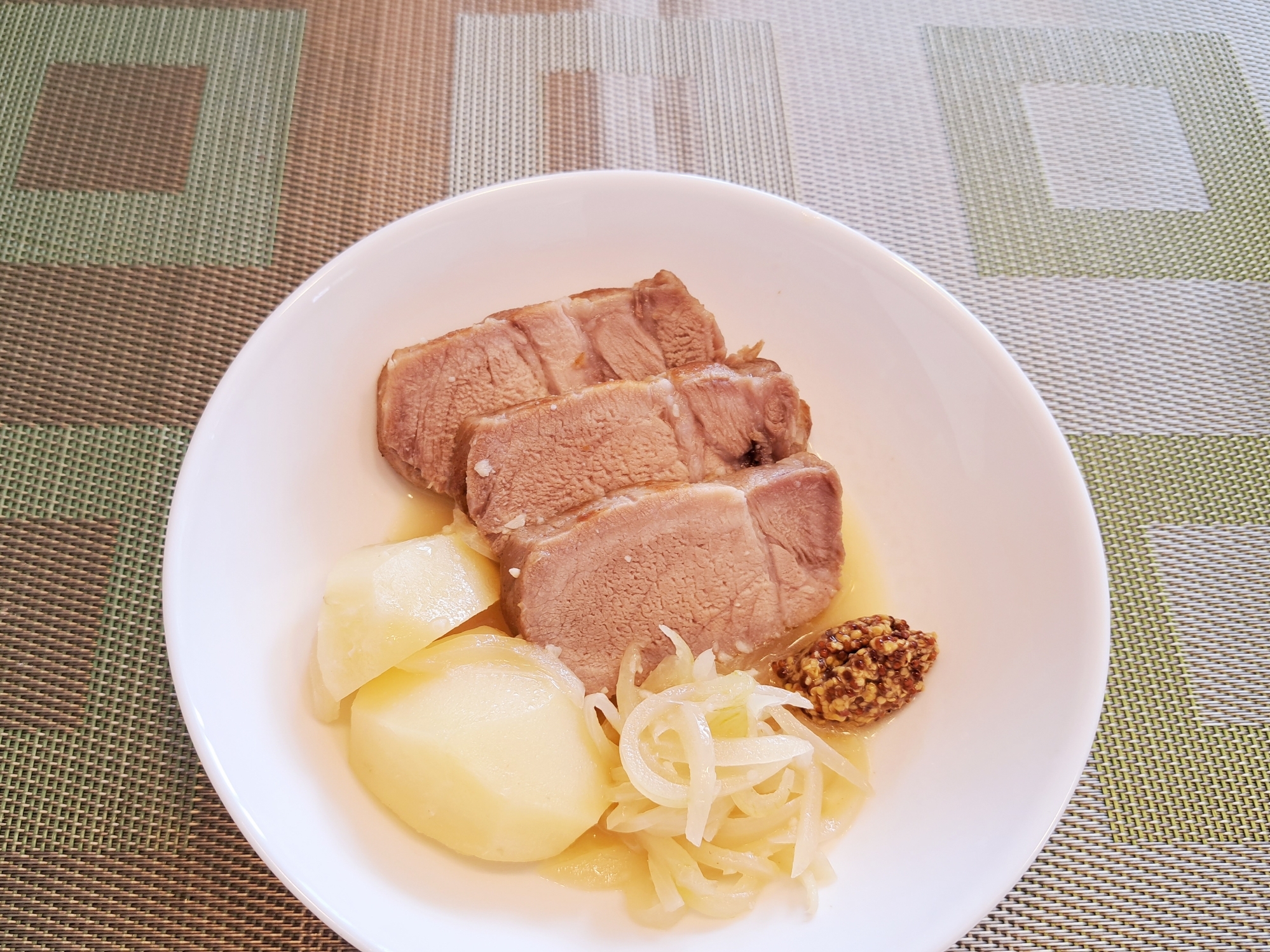 おもてなし料理！豚ロース肉と野菜の やわらか煮