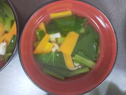 小松菜としめじの中華スープ