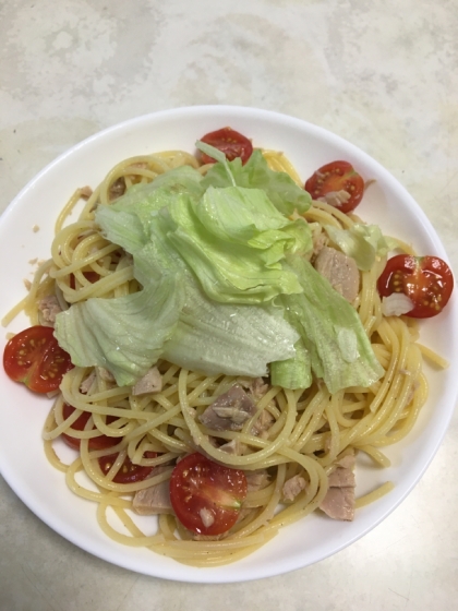 茹でて和えるだけ♪トマトとツナの冷製パスタ