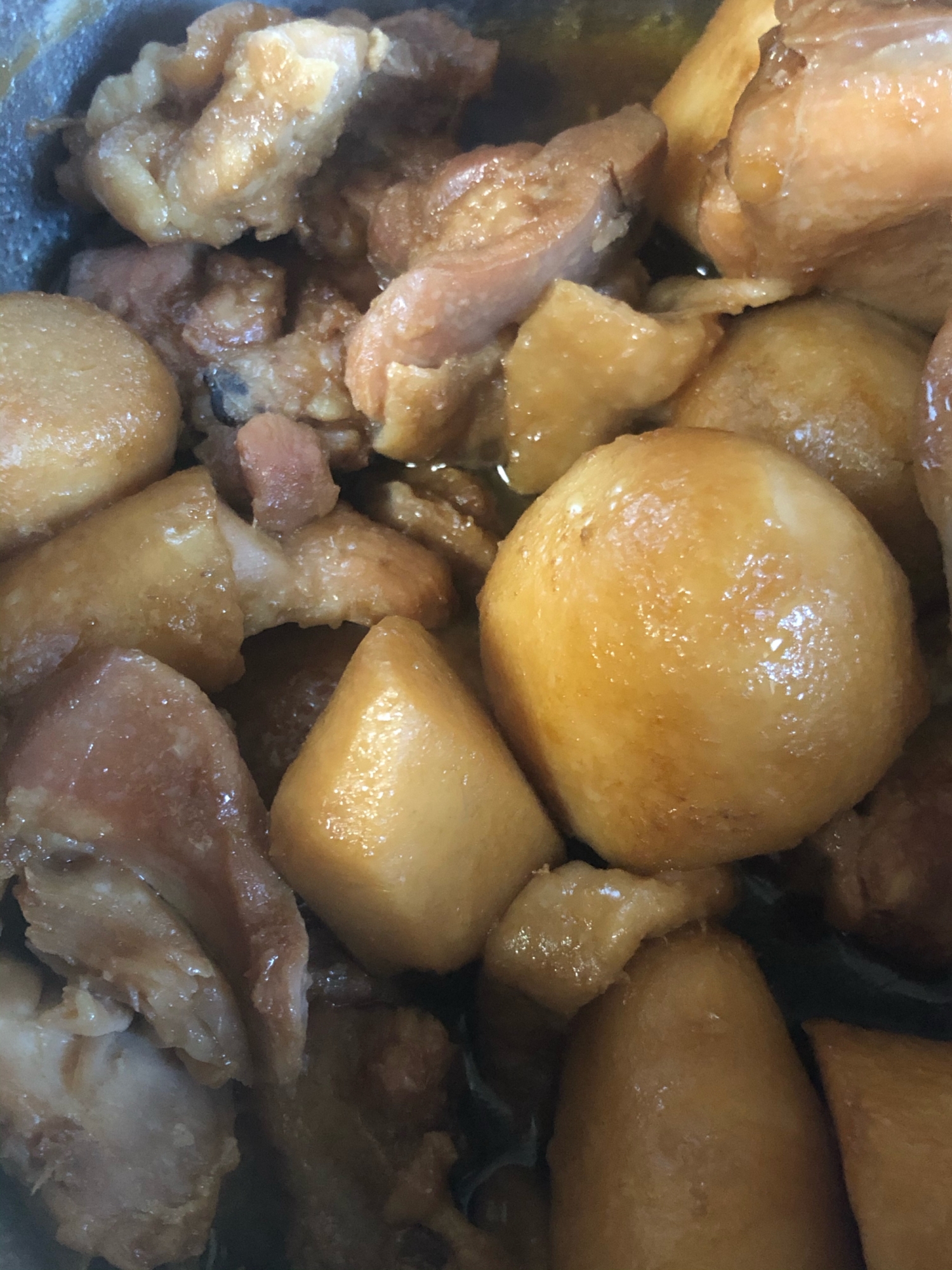 里芋と鶏モモ肉の照り煮