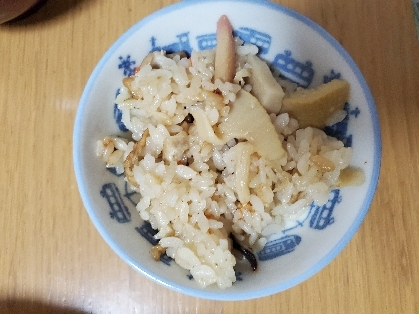 炊飯器で炊くだけ！超絶簡単！炊き込みご飯⭐